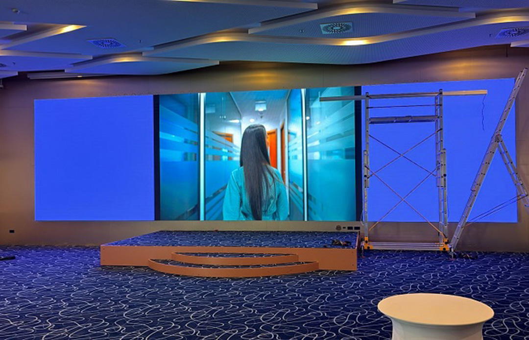 Enhancing Collaboration with LED Screens for Meeting Rooms - HafondLED Solutions (3)